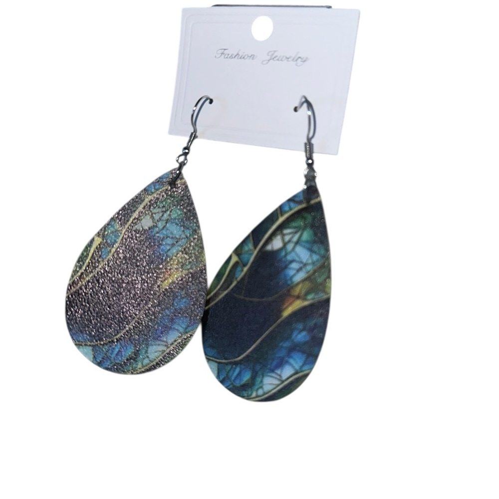 NWT Bluish/Green Lightweight Teardrop Earrings - Picture 2 of 3
